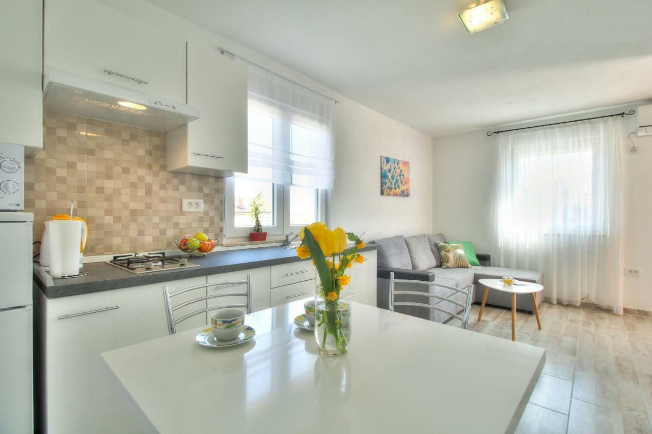 Apartments Antunovic Умаг Екстериор снимка